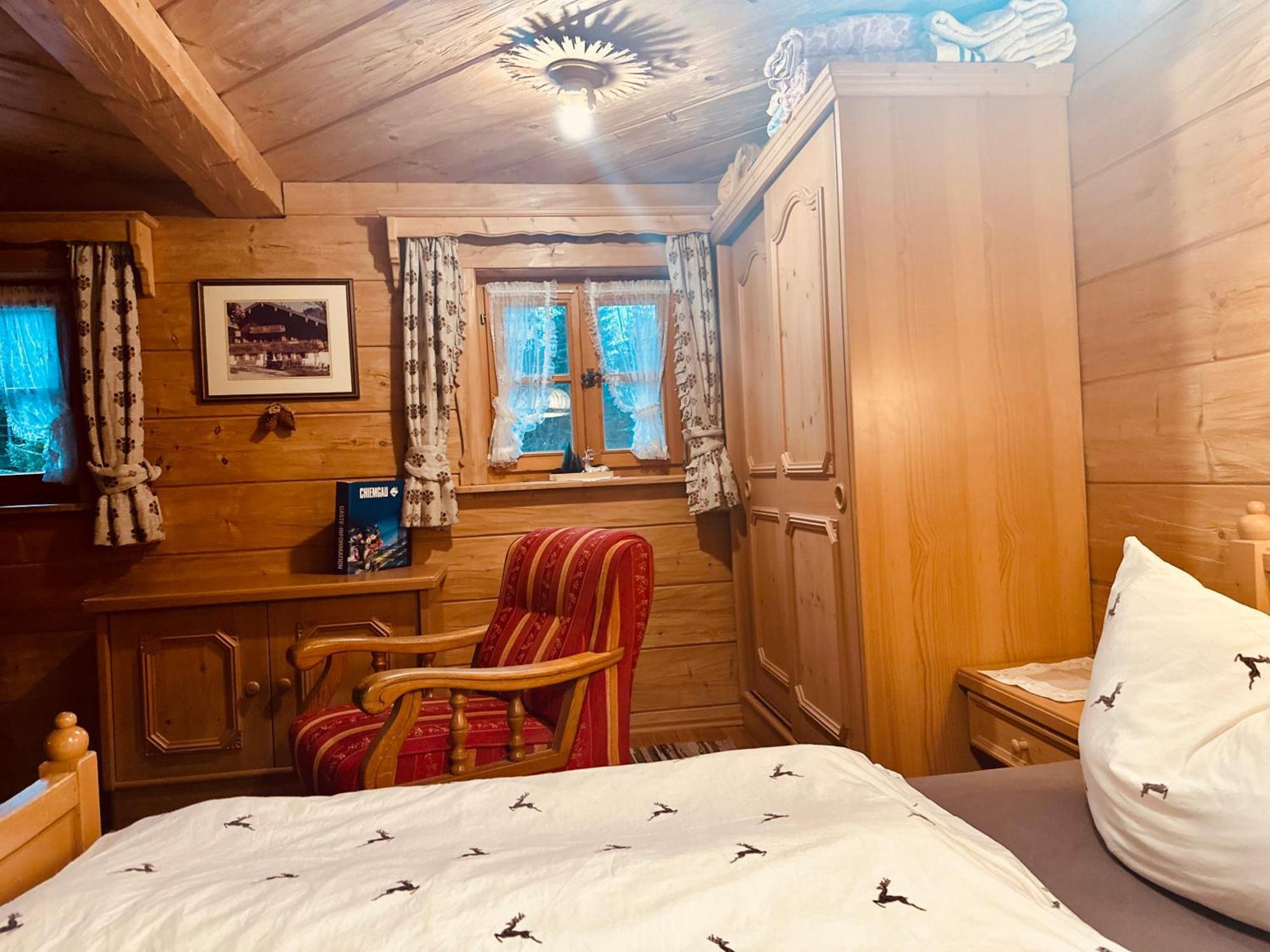 Almbruennerl Die Almhuette Auf Der Raffner Alm Ruhpolding Extérieur photo